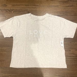 GAP Love Cropped T-Shirt NWT!!